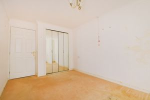 BEDROOM- click for photo gallery